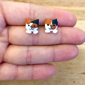stud earrings